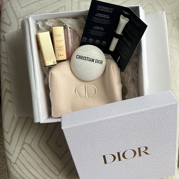 Dior Beauty set in DIOR gift box - Picture 2 of 12
